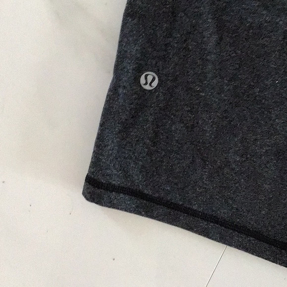 Lululemon crop - Picture 2 of 3